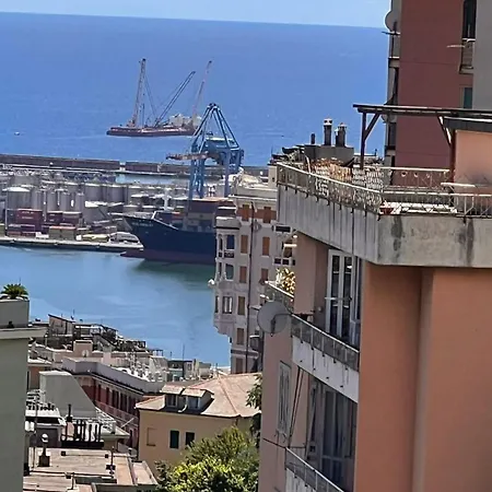Near The Center Γένοβα